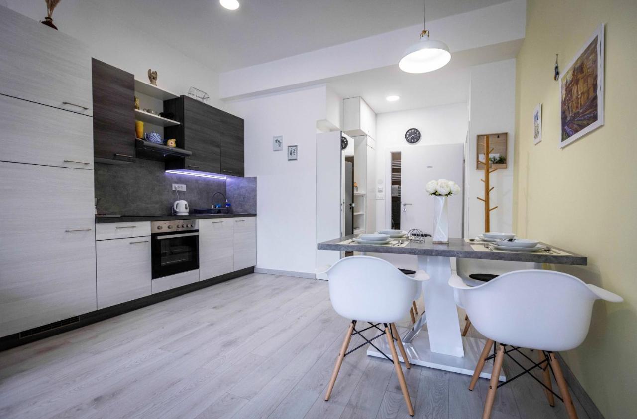 Deluxe Apartman Egle1 I Studio Egle 2 Whit A Private Parking Zagreb Exterior foto