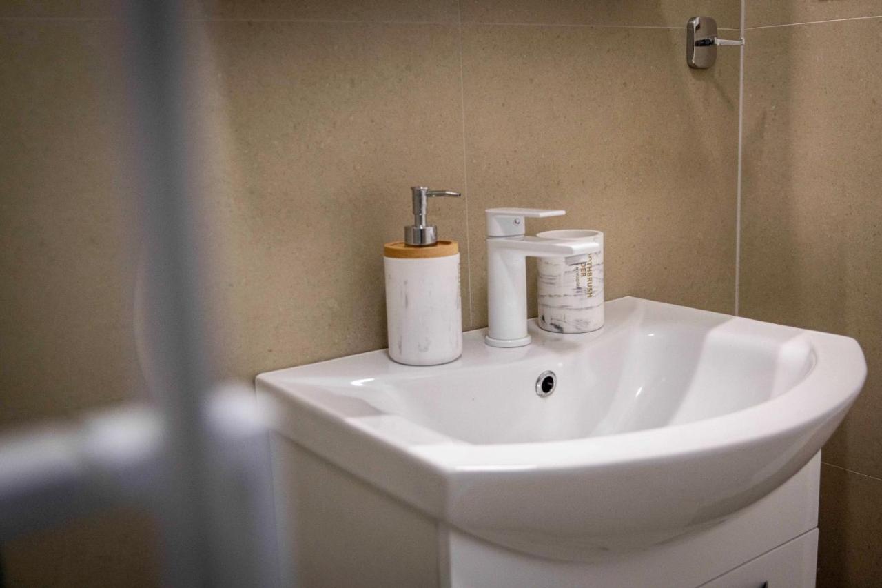 Deluxe Apartman Egle1 I Studio Egle 2 Whit A Private Parking Zagreb Exterior foto